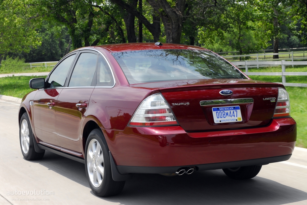 Ford Taurus photo 4