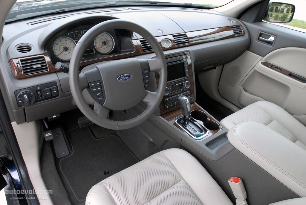 Ford Taurus photo 31