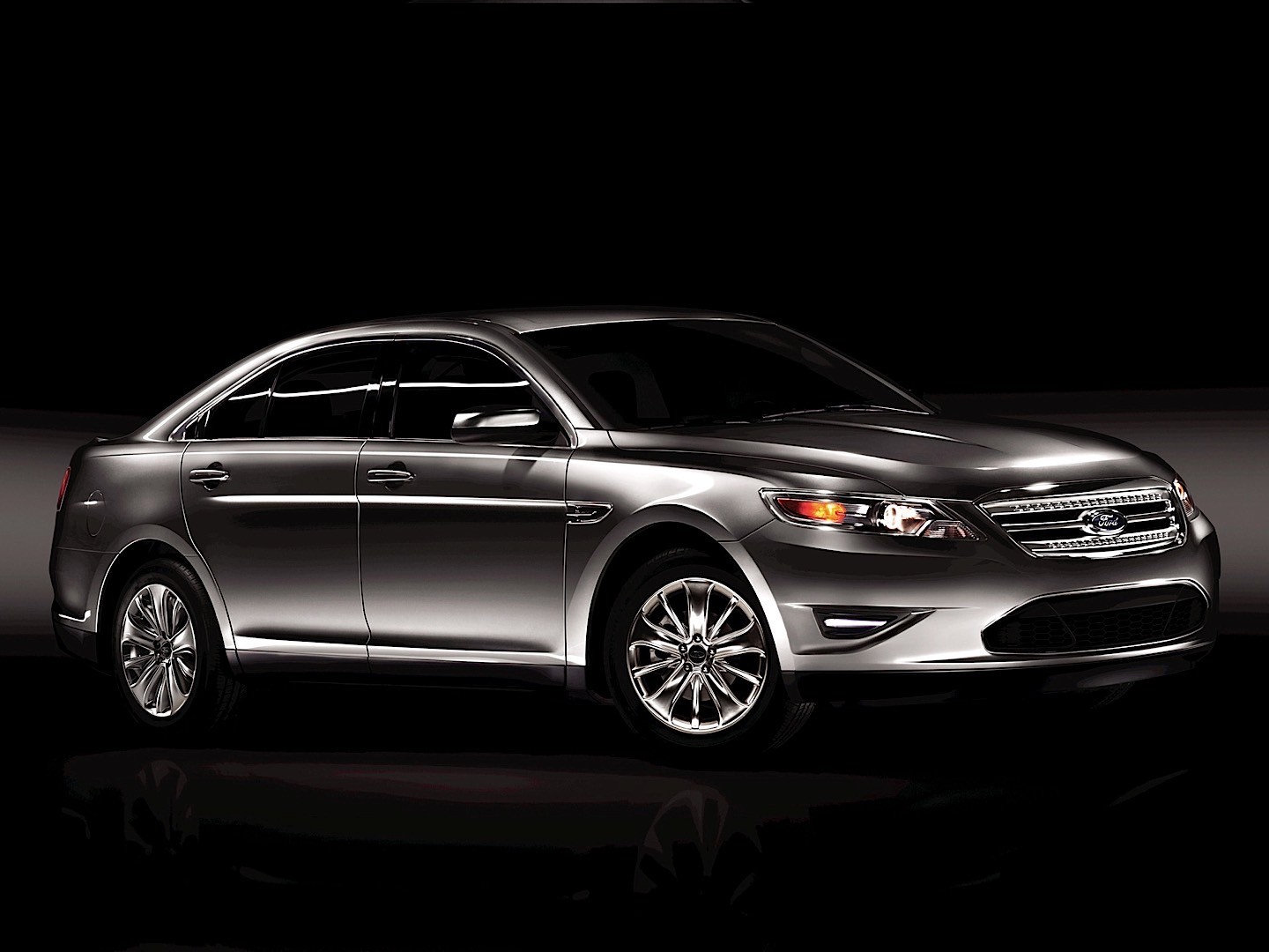 Ford Taurus photo 16
