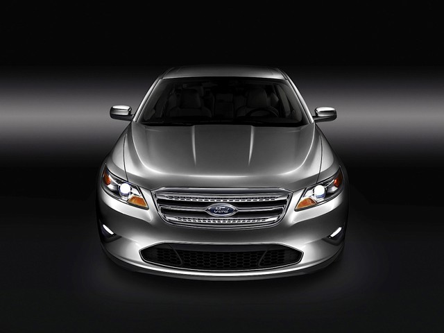 Ford Taurus photo 20