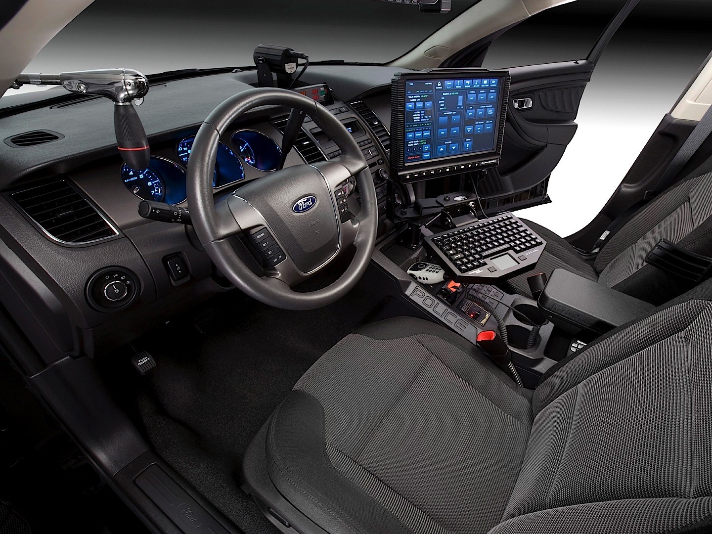 Ford Taurus photo 23