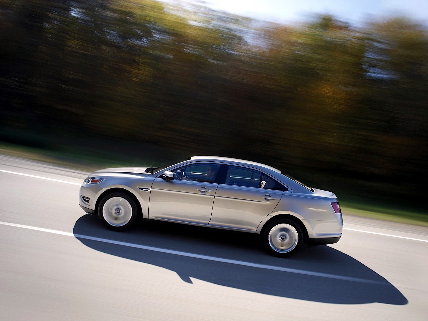 Ford Taurus photo 32