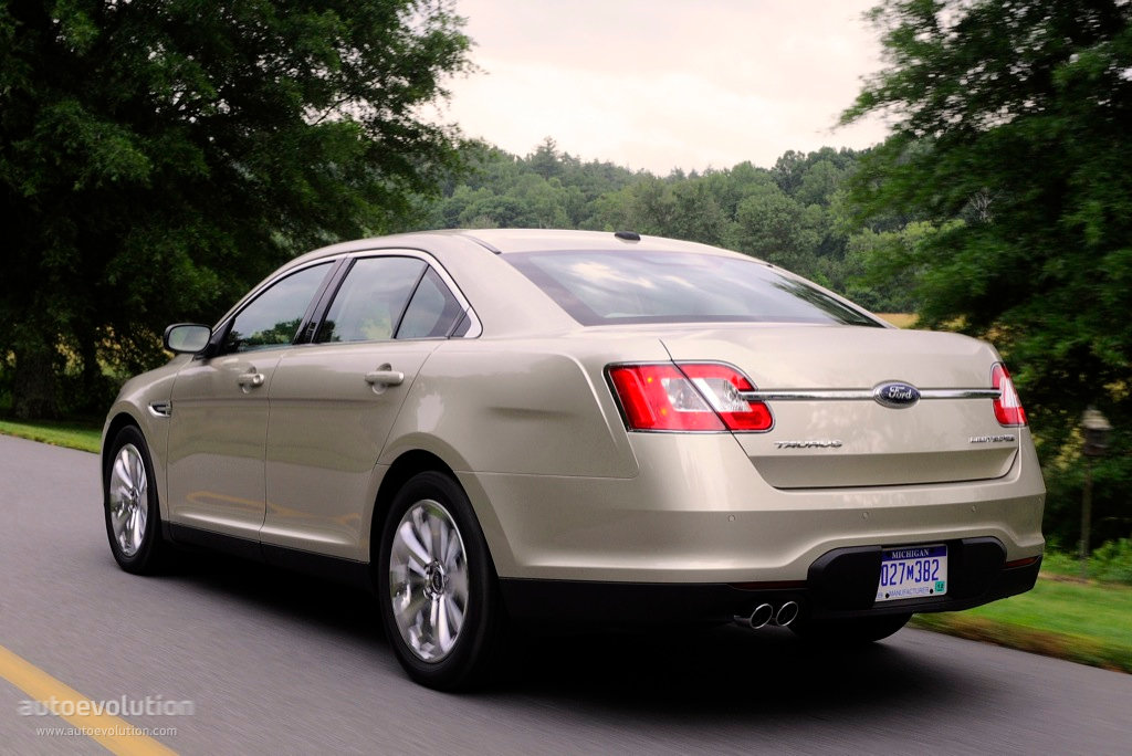 Ford Taurus photo 2