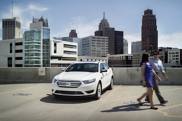 Ford Taurus photo 23