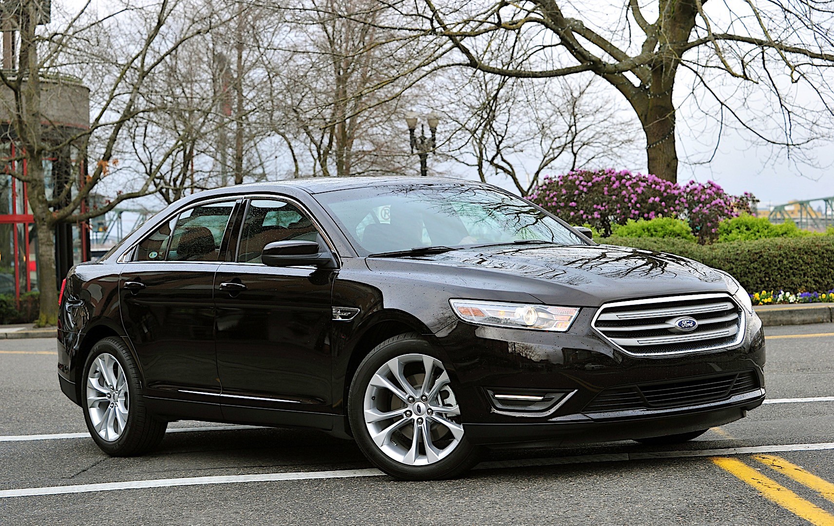 Ford Taurus photo 25