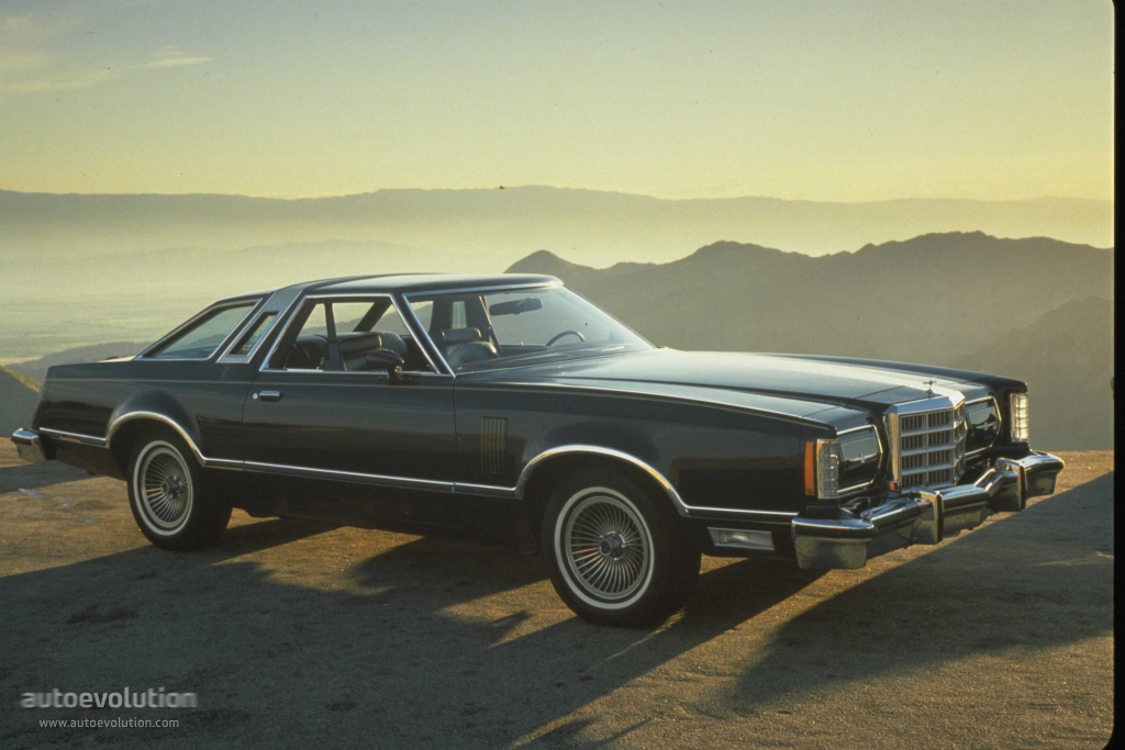 Ford Thunderbird photo 3