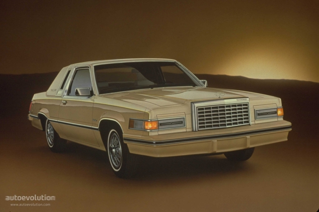 Ford Thunderbird photo 3