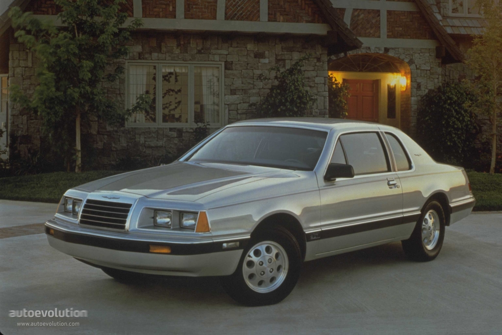 Ford Thunderbird photo 3