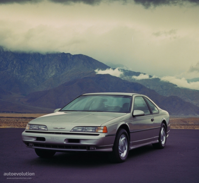 Ford Thunderbird photo 9
