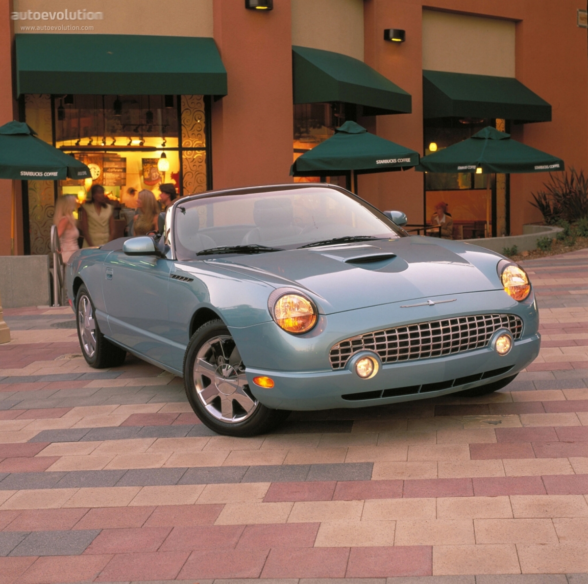Ford FORD Thunderbird 4.9L V8 3AT (135 HP)