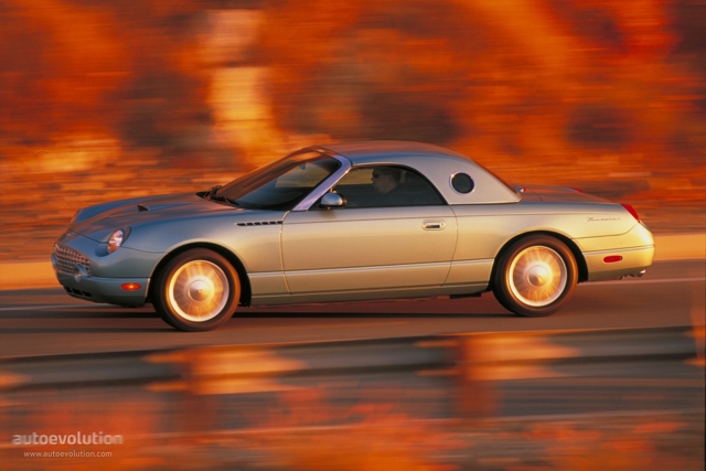 Ford Thunderbird photo 6