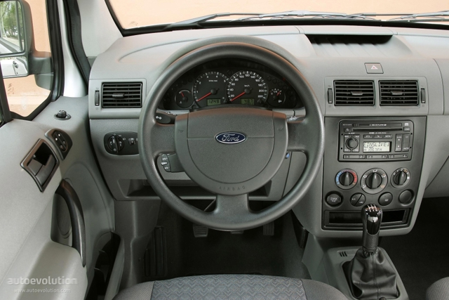 Ford Tourneo photo 17
