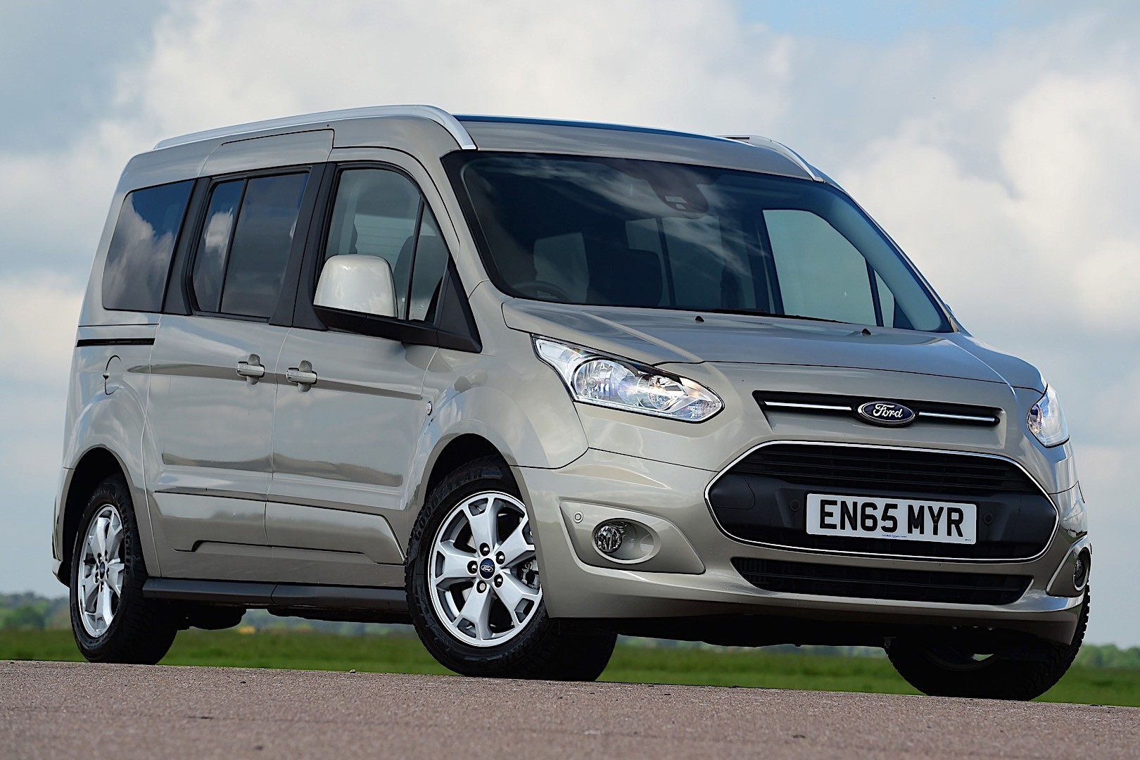 Ford Tourneo photo 6