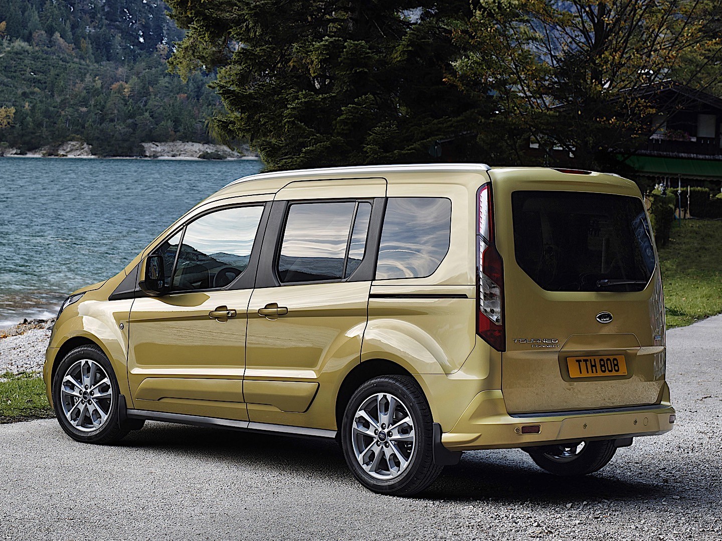 Ford Tourneo photo 8