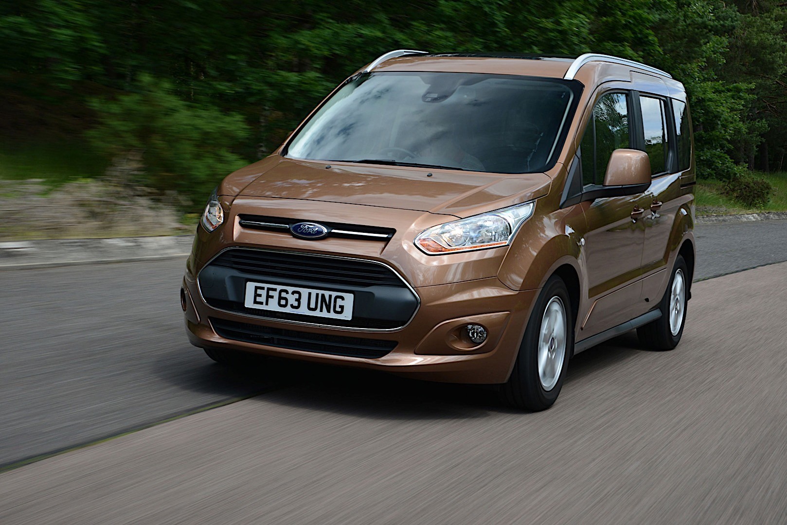 Ford Tourneo photo 12