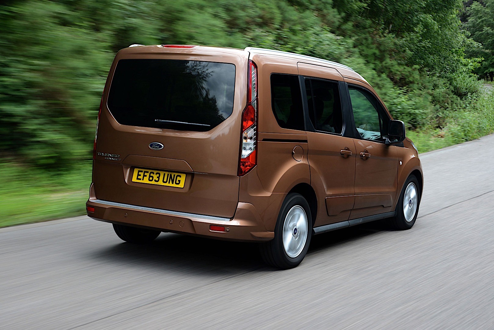 Ford Tourneo photo 13
