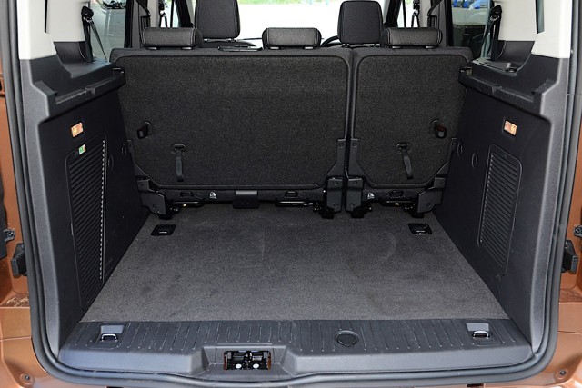 Ford Tourneo photo 20