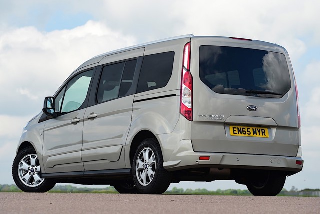Ford Tourneo photo 2
