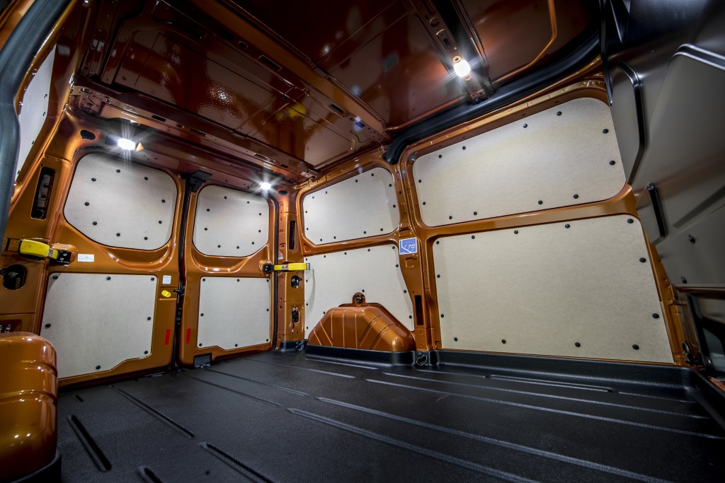 Ford Tourneo photo 20