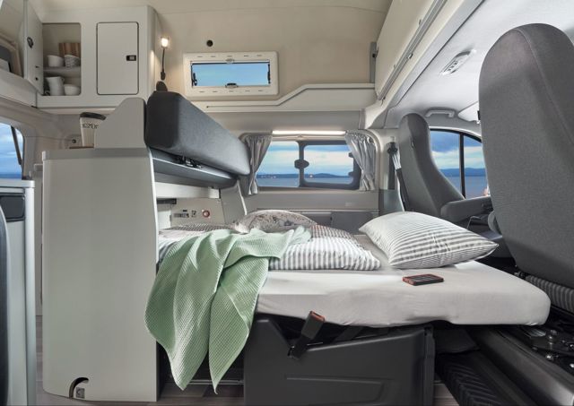 Ford Transit Custom photo 18