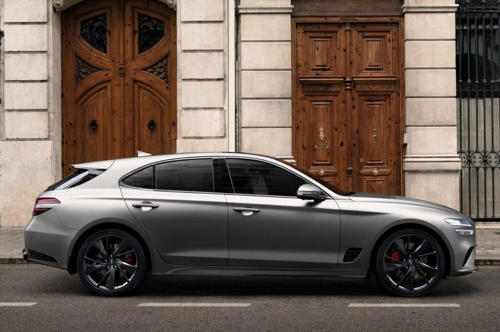 Genesis G70 Shooting Brake photo 16