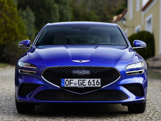 Genesis G70 Shooting Brake photo 22