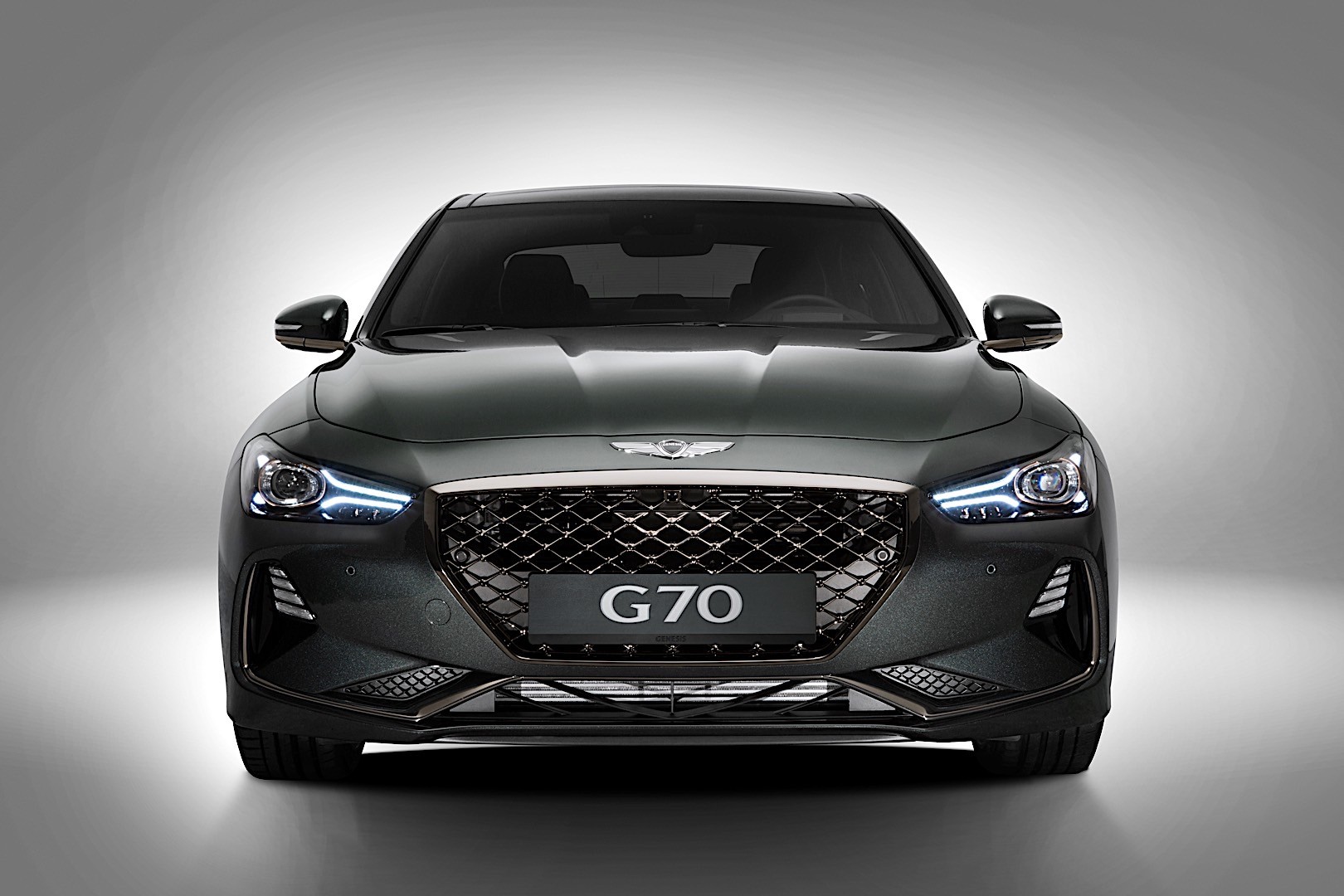 Genesis G70 photo 7