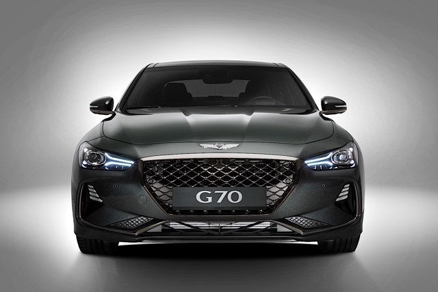 Genesis G70 photo 7