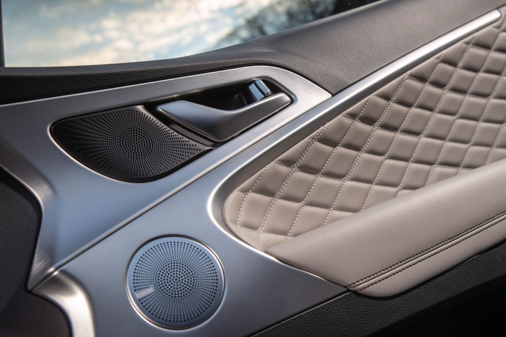 Genesis G70 photo 49