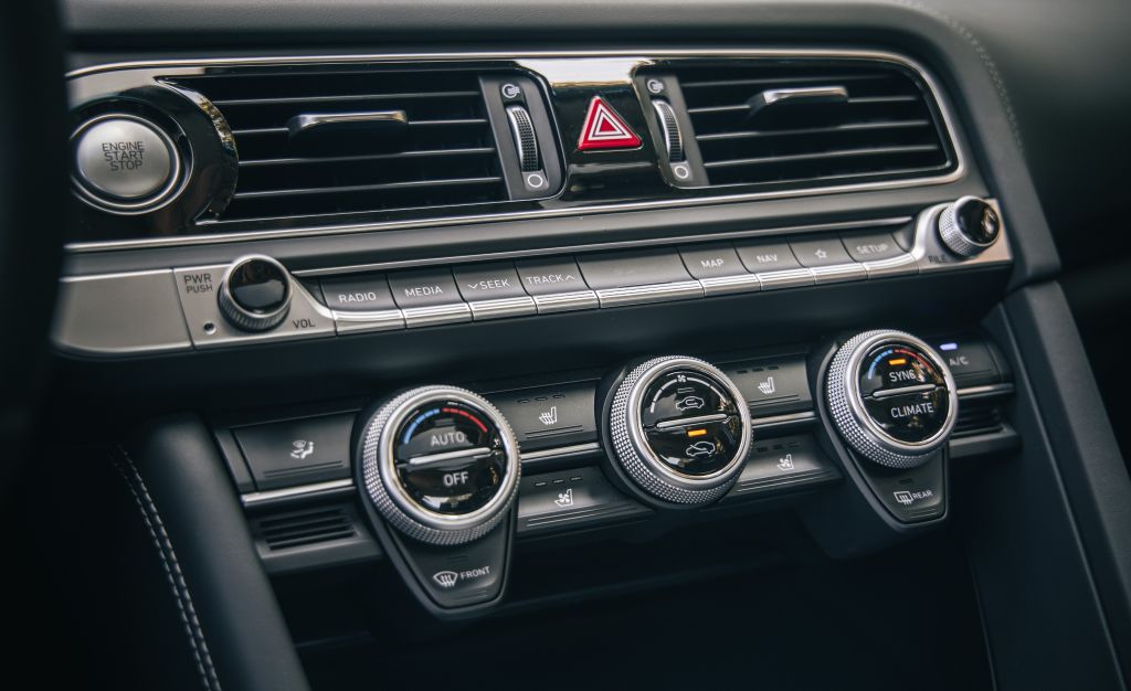 Genesis G70 photo 53