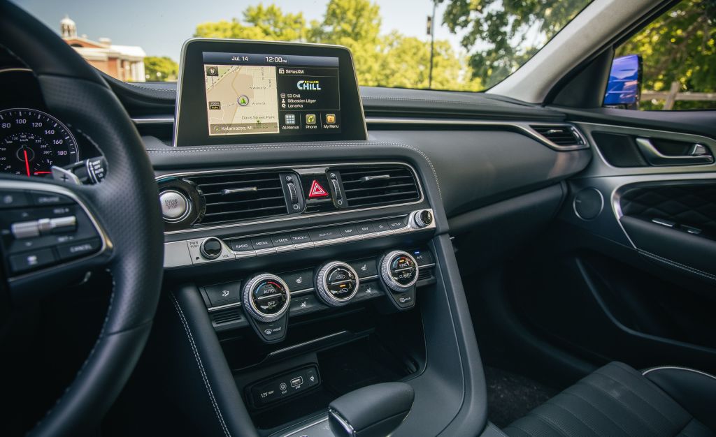 Genesis G70 photo 63