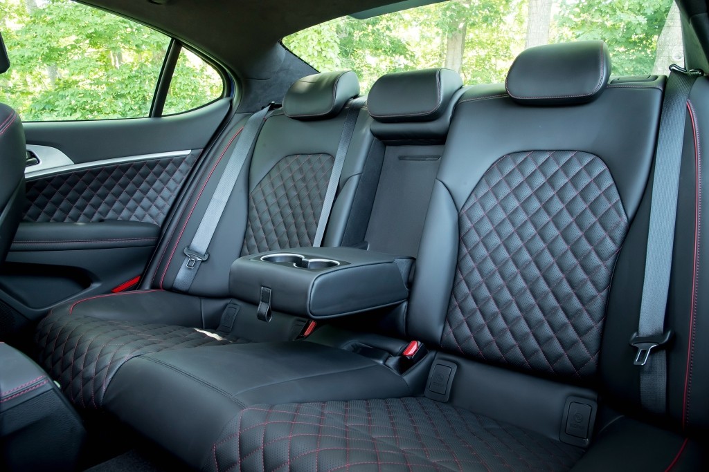 Genesis G70 photo 68