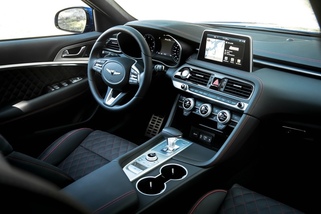 Genesis G70 photo 73