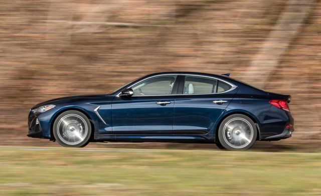 Genesis G70 photo 13