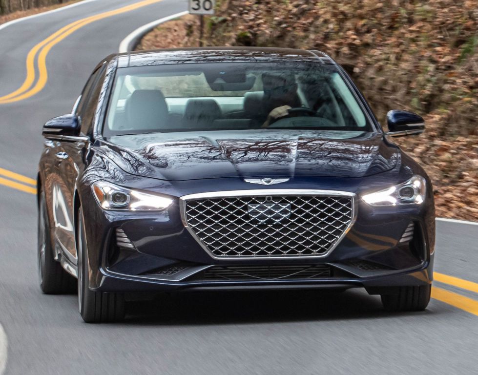 Genesis G70 photo 16