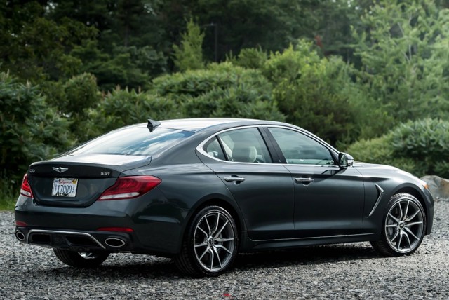 Genesis G70 photo 25