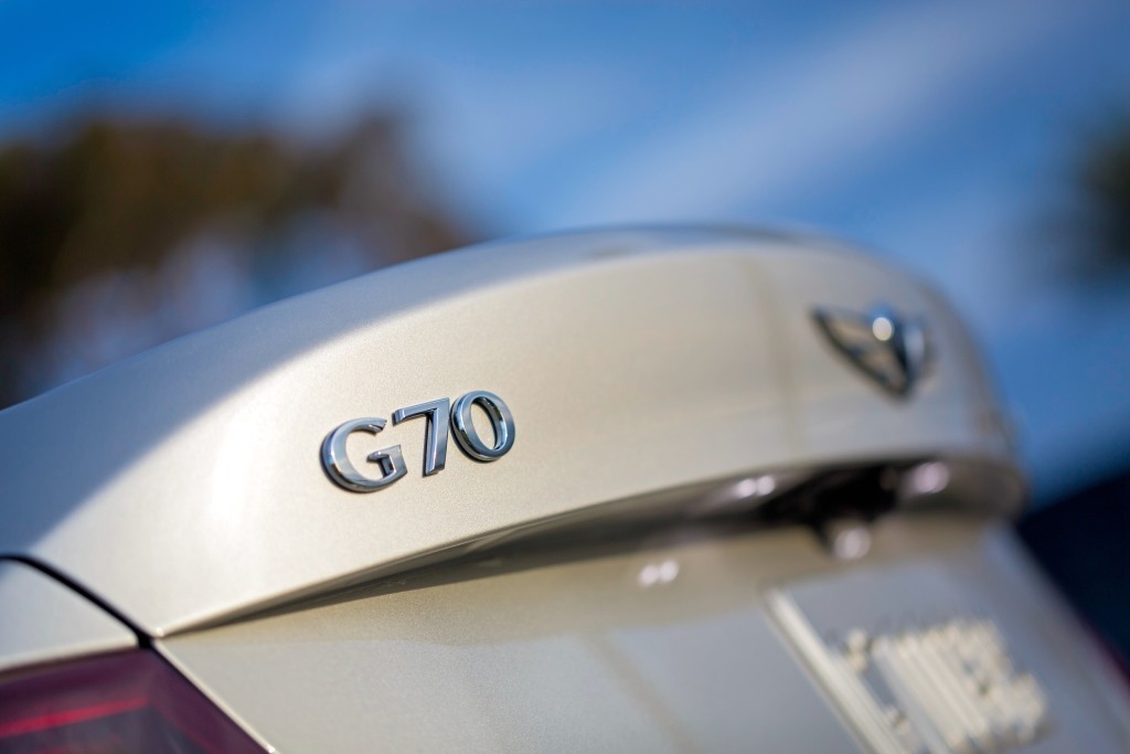 Genesis G70 photo 30