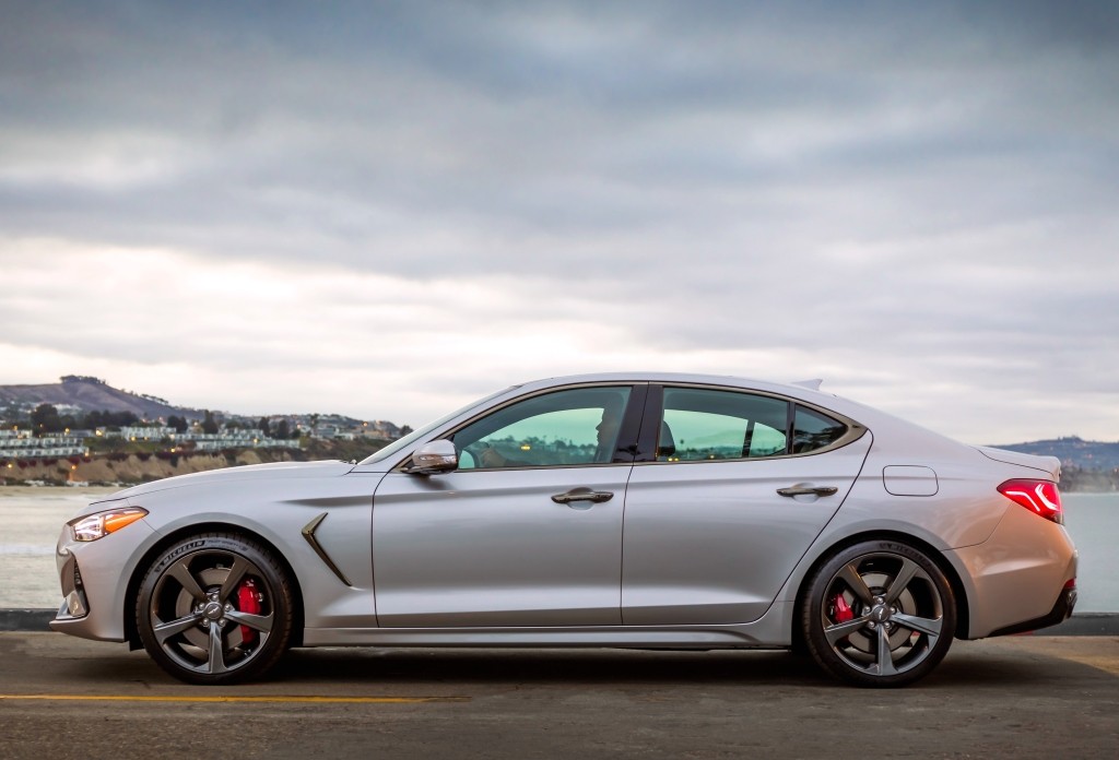 Genesis G70 photo 32