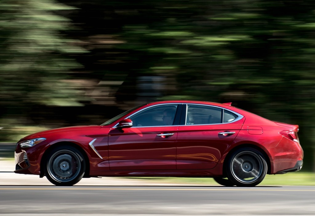 Genesis G70 photo 37