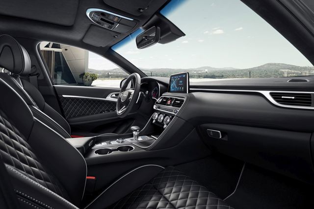 Genesis G70 photo 75
