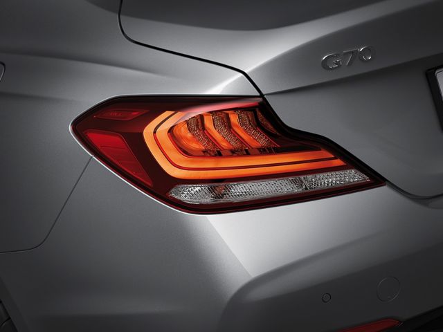 Genesis G70 photo 9