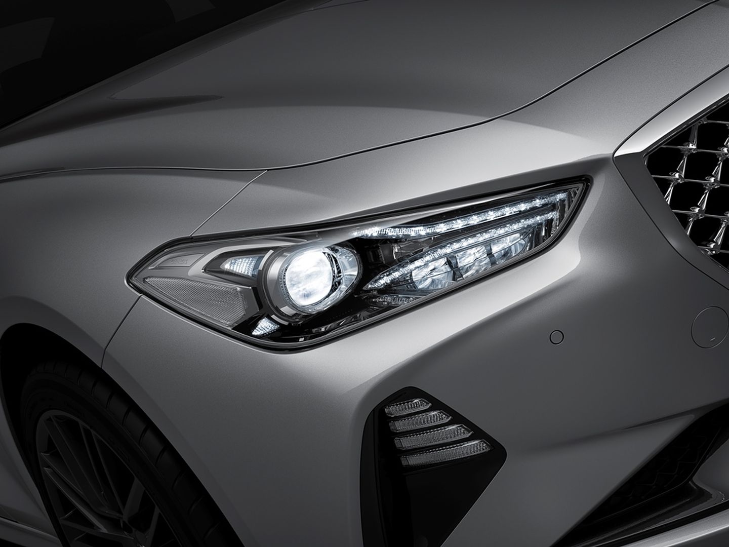 Genesis G70 photo 12