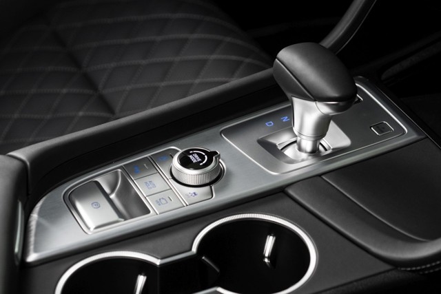 Genesis G70 photo 68