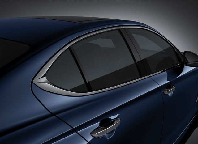 Genesis G70 photo 15