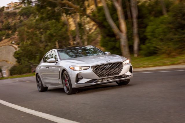 Genesis G70 photo 38