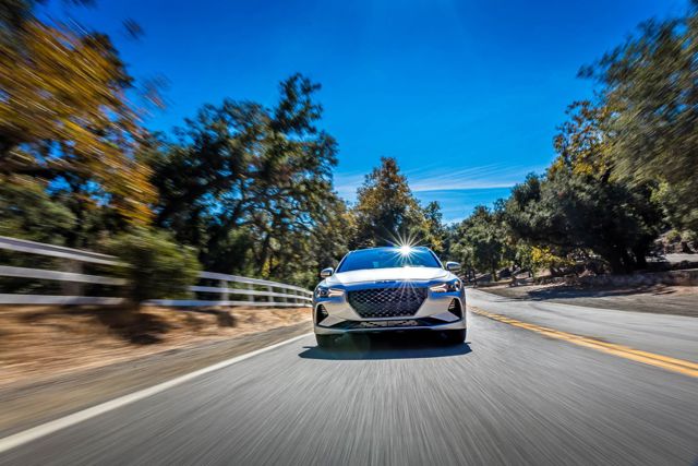 Genesis G70 photo 39