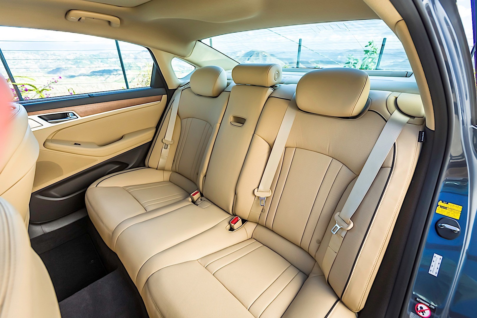 Genesis G80 photo 108