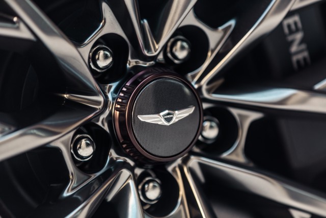Genesis G80 photo 92
