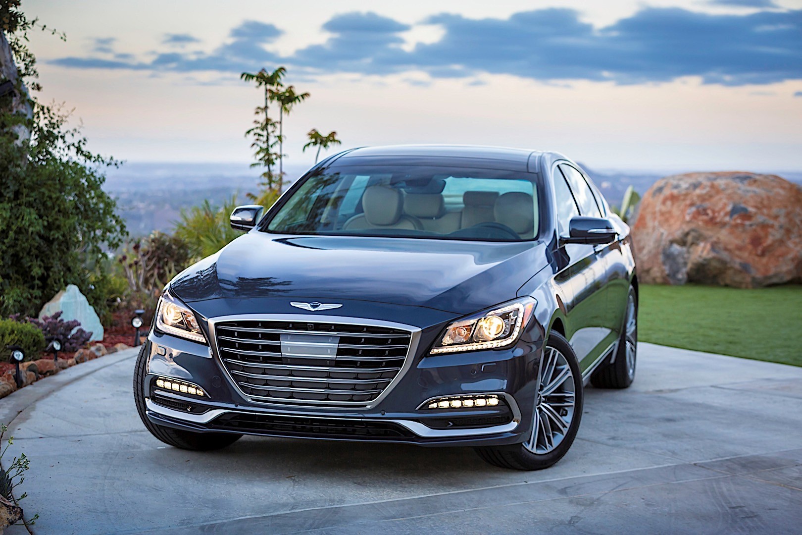 Genesis G80 photo 9