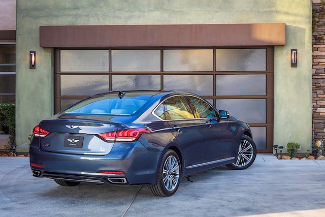Genesis G80 photo 13